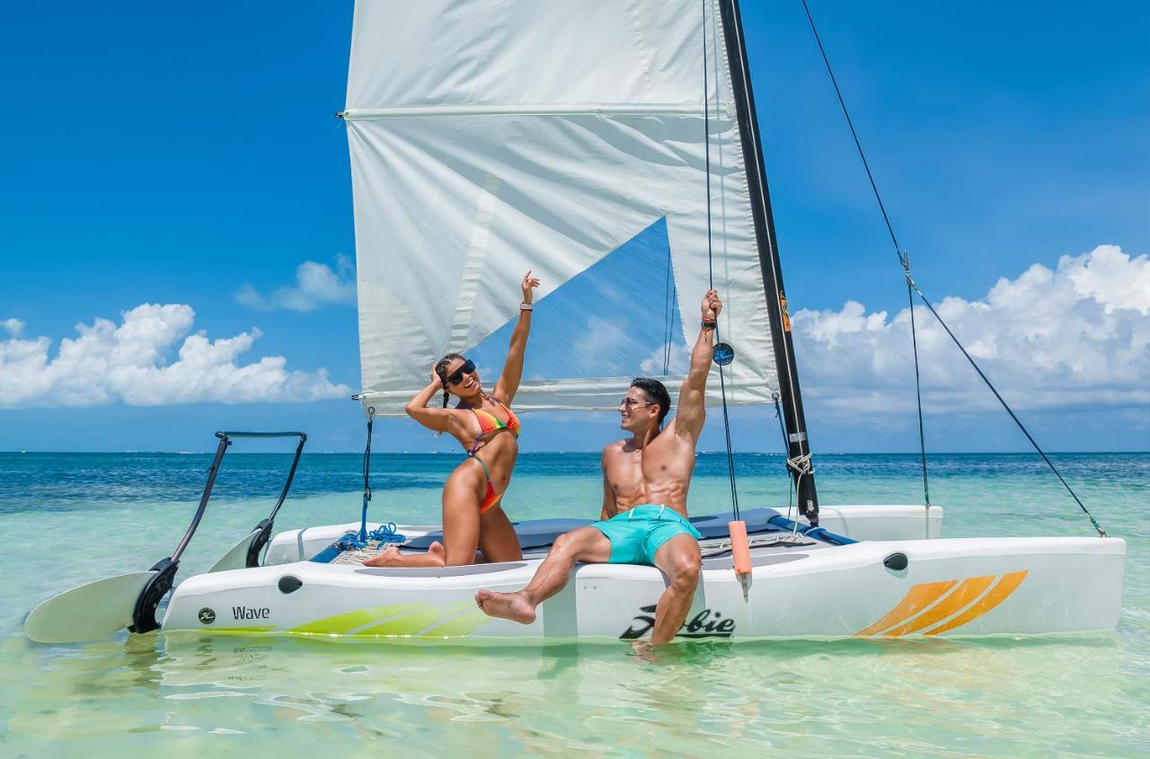 Temptation Cancun Resort (Adults Only) Esterno foto Hobie 36